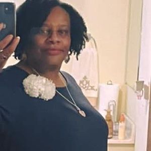 Meet your Posher, Regina